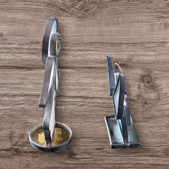 LOT OF 2 VINTAGE STAINED GLASS ANGELS ~ SUNCATCHERS - Picture 3 of 3